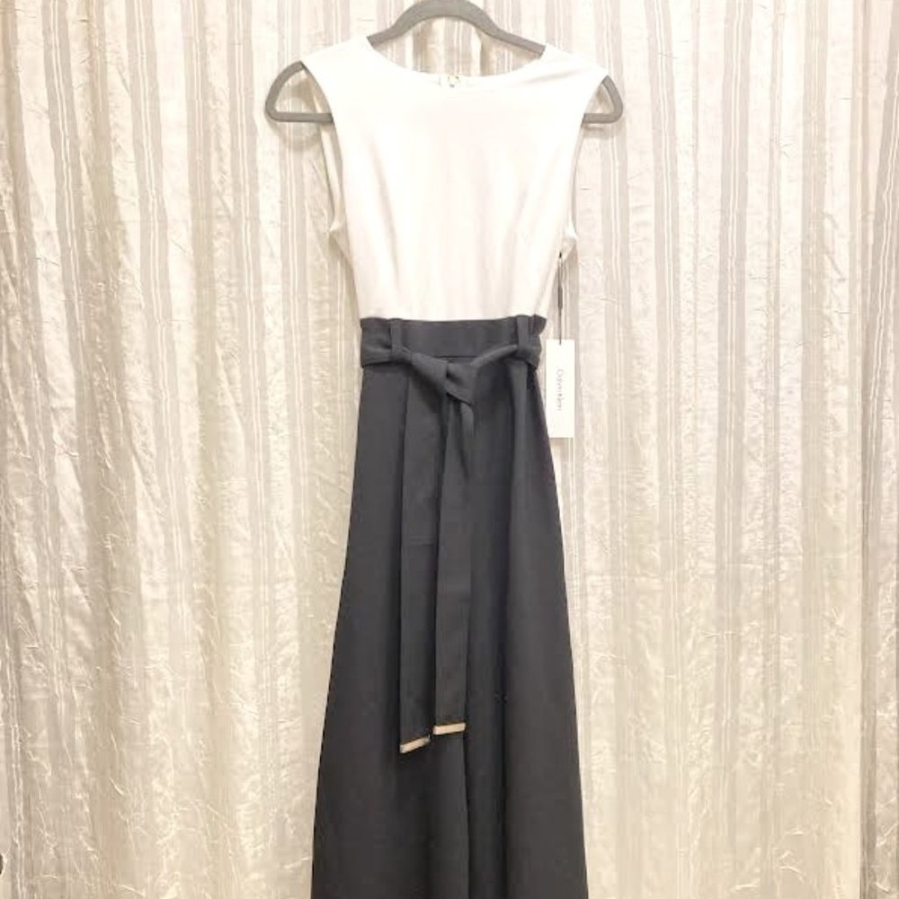 *NEW WITH TAGS* Calvin Klein Womens Black and White Dress w/ Belt Size Small